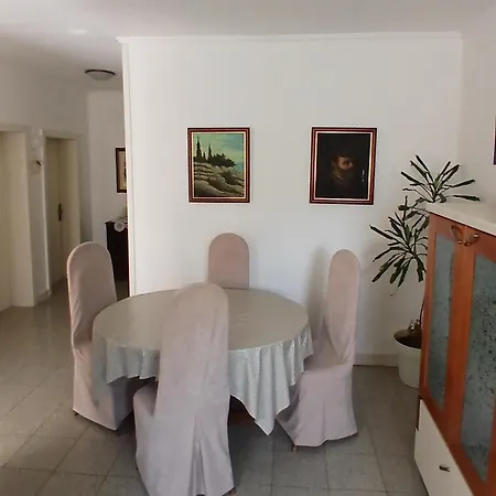 דירה Srzic No1 מאקרסקה